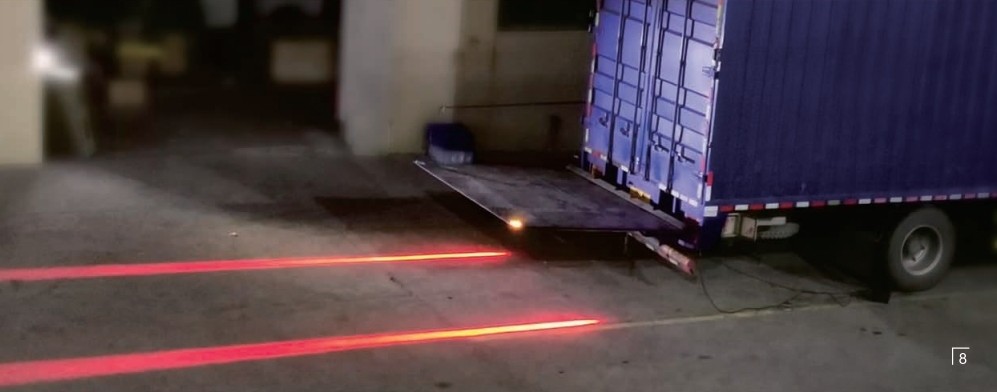 Предупредителна LED линейна светлина за превозни средства с накланяща се рампа
