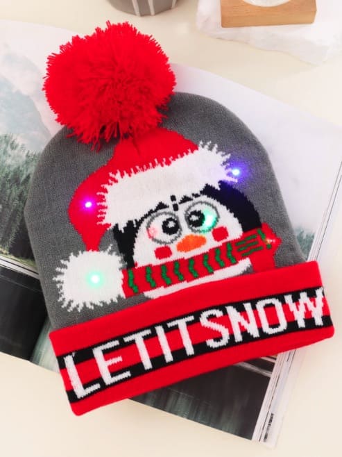 Коледна LED шапка Let it snow