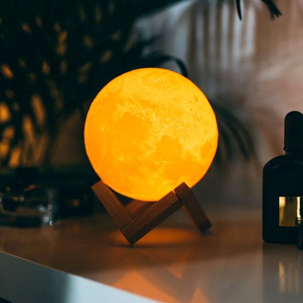 3D луна - сензорна лампа към спалнята